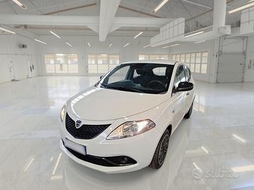 LANCIA YPSILON 1.0 70 CV FIREFLY HYBRID SES GOLD 5