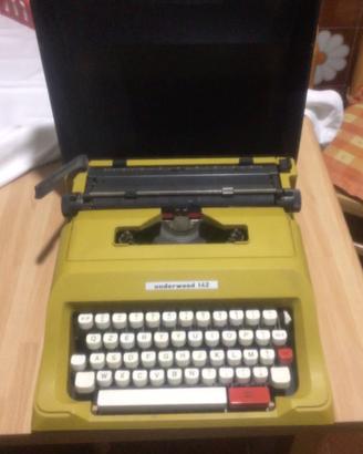 Macchina meccanica per scrivere