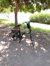 Bicicletta elettrica icone One city