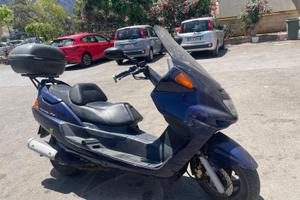 Privato vende scooter vedi foto