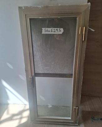 finestre alluminio con zanzariera integrata