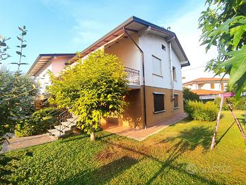 Casa singola con ampio giardino - FRANCENIGO