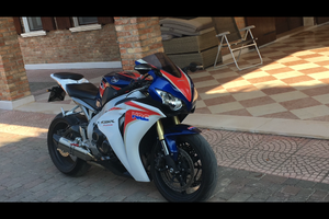 Honda cbr 1000 re fireblade 2011