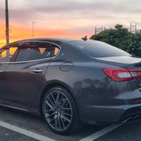 Quattroporte 2017 3.0 V6 Gransport SQ4 410cv Benz.