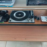 mobiletto Grundig con giradischi 