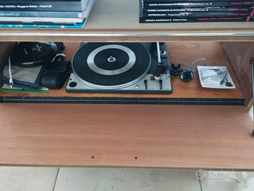mobiletto Grundig con giradischi 