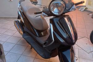 Piaggio Beverly 300