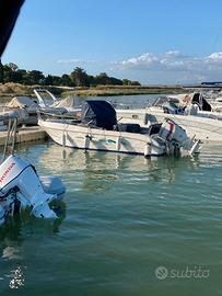 Barca capelli cap 20 piedi (m 6 ,05)