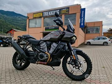 Harley Davidson Pan America 1250 permuto con quad