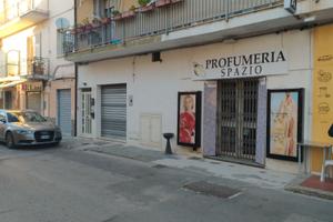 Locale commerciale ascea marina