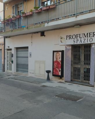Locale commerciale ascea marina