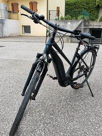 CUBE HYBRID TOURING