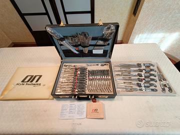 Set coltelli Solingen con valigetta mai usati