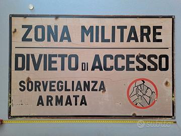 Insegna di latta Zona Militare