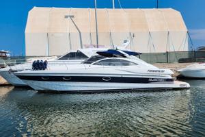 Pershing 37 - 2x Yanmar 370