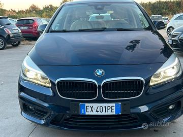 Bmw 216 218d Active Tourer Sport con cambio manual