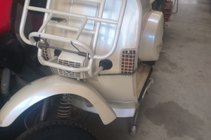 Vespa P125X color madreperla