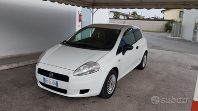 Fiat grande punto 1.3 Mjt van 2 posti