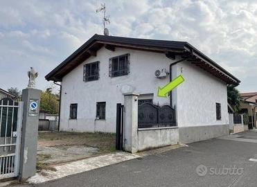 Immobile in asta di 382 m² con più di 5 locali e b