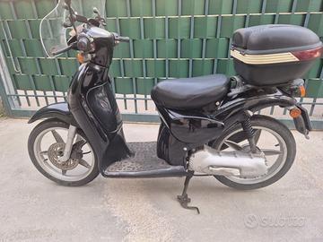 Aprilia Scarabeo