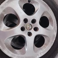 Gomme  con cerchi Alfa Romeo