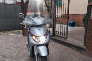 Piaggio Beverly 250