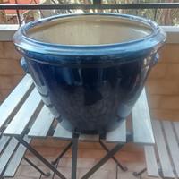 Vaso di ceramica smaltata per balcone o giardino