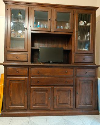 mobile in legno massello 