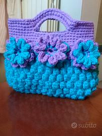 Borsa in tessuto turchese e lilla con fiori fatta
