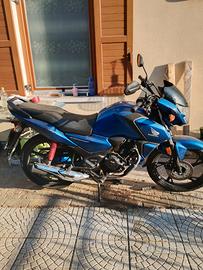 Moto Honda cb125f anno 2024