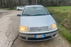 Fiat punto, 2010. 44 kw, benzina