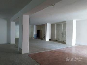 494605 Magazzino mq. 240 x Attività Artigianale