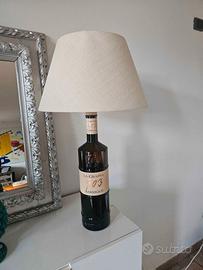 LAMPADA CON BOTTIGLIA