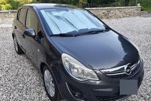 Opel corsa D 1.2 benzina gpl