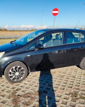 Opel Corsa D 1,2 benzina/gpl