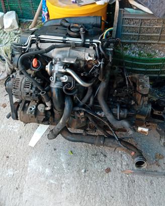Motore Volkswagen Touran 2.0 TDI Diesel