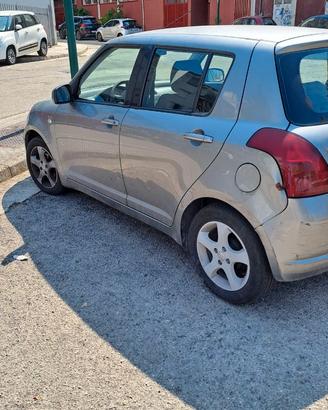 auto suzuki swift