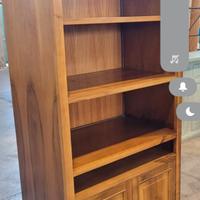 Libreria noce bionda con scaffali 