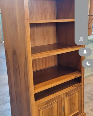 Libreria noce bionda con scaffali 