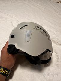 Casco arrampicata