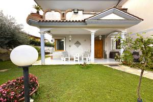 PORZIONE DI TRIFAMILIARE A ANZIO