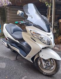 Suzuki Burgman 400