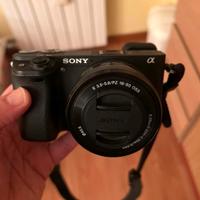 Sony a6300 + Obiettivo 16–50 OSS (Videomaker o Ph)