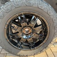 Set Cerchi 20x9 6x139.7 Gomme 33x12.50 r20