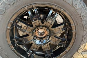 Set Cerchi 20x9 6x139.7 Gomme 33x12.50 r20