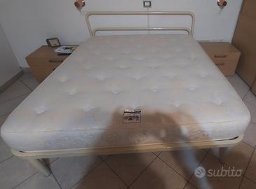 Letto doghe matrimoniale con materasso