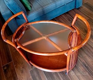 Tavolino con ruote in bamboo