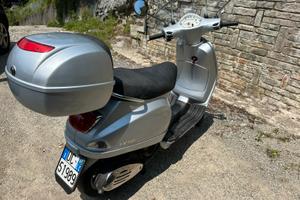Vespa LX150