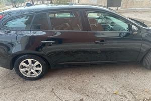 VOLVO V60 D2 - STATION WAGON