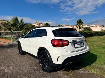 Mercedes GLA 200